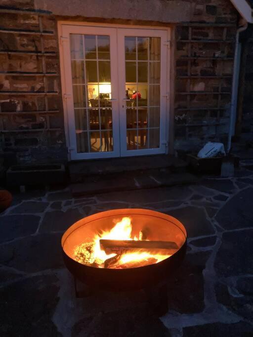 Polharrow Villa Dalry  Bagian luar foto