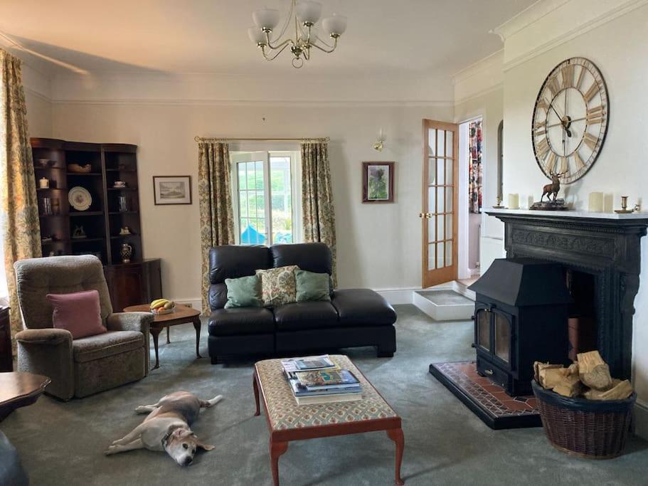 Polharrow Villa Dalry  Bagian luar foto